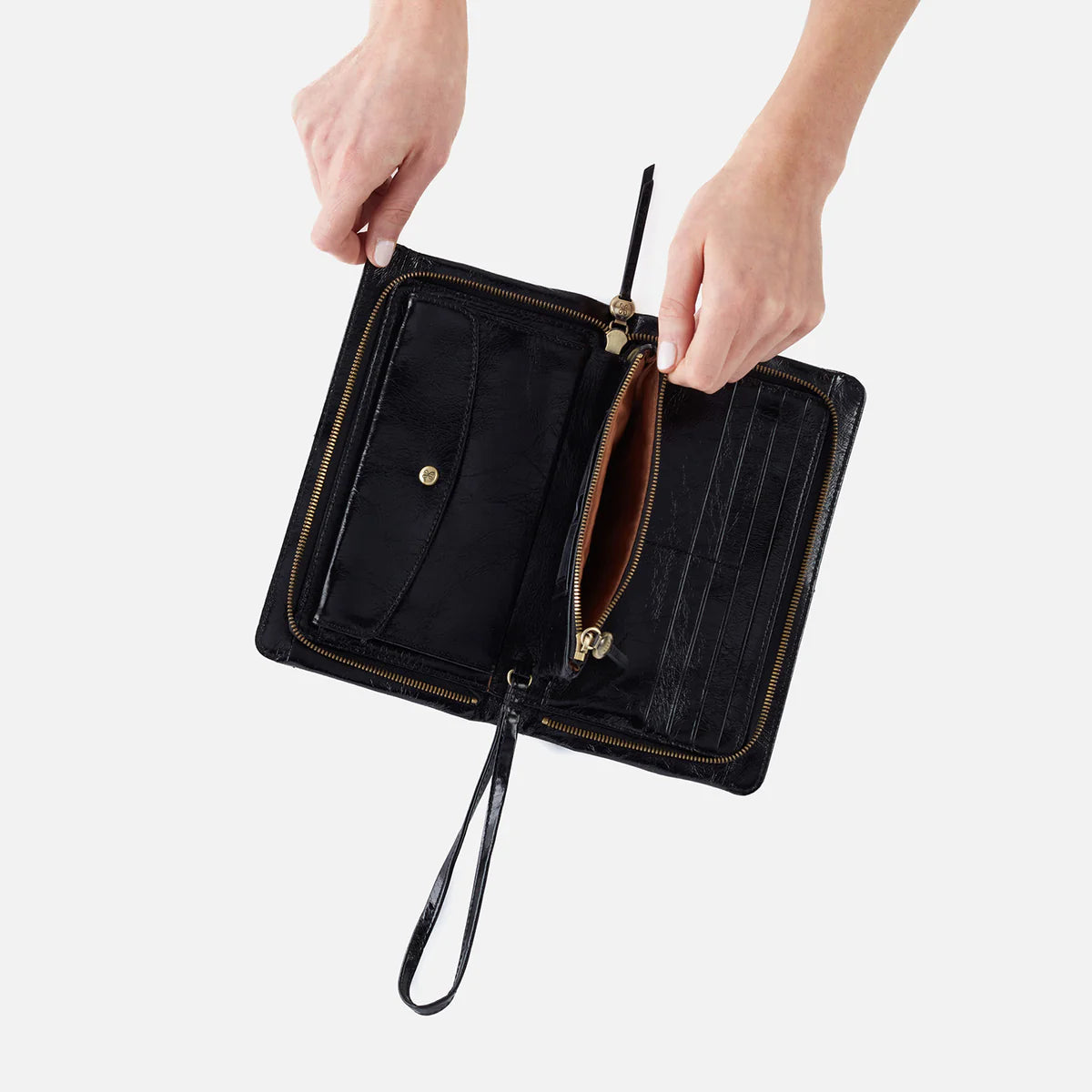Evolve Wristlet- Polished Leather Black