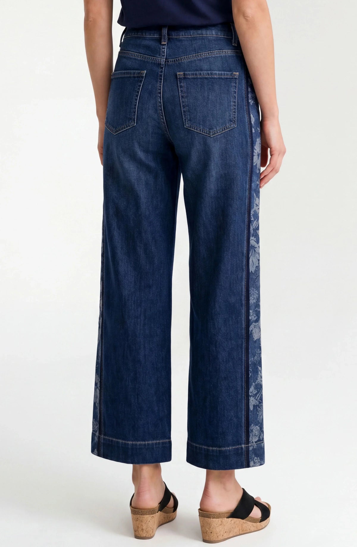 Stride Wide Leg W/ Jacquard Blocking